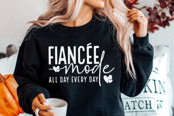 Fiancee Mode SVG, Bride to Be Graphics for Crafts